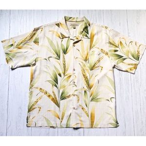 Tommy Bahama Button Down